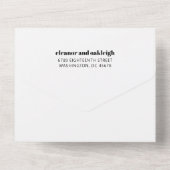 はっきりしたタイポグラフィ基本白黒モダン結婚の オールインワン招待状 (裏面)