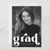 はっきりしたタイポグラフィ白写真卒業 案内状 (正面)