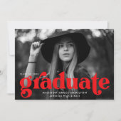 はっきりしたタイポグラフィ赤写真卒業 案内状 (正面)