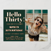 はっきりしたタイポグラフィ30モダンth Birthday Photoパーティー 箔招待状 (正面)