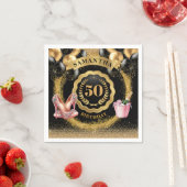 はっきりしたブラックバルーンデザイン付きピンクのヒールのナプキン スタンダードカクテルナプキン (インサイチュ)