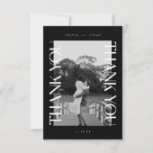 はっきりしたモダンタイポグラフィブラック結婚の写真 サンキューカード (正面)
