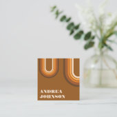 はっきりしたモダンミニマルタイポグラフィレトロボホレインボー スクエア名刺 (スタンド正面)