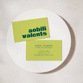 はっきりしたレトロカラフルタイポグラフィシャルトリューイエロー 名刺