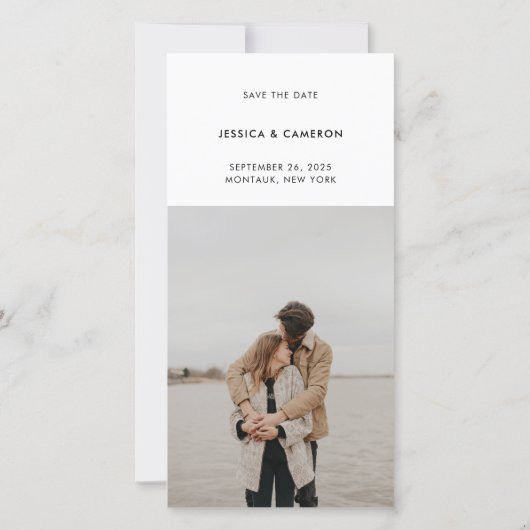 はっきりしたレトロカラータイポグラフィ結婚写真 セーブザデート (裏面)