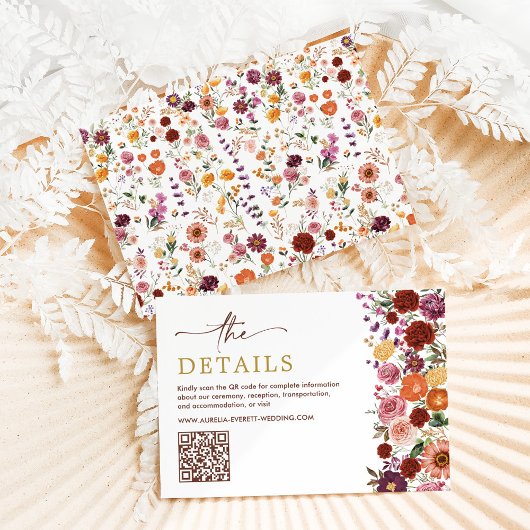 はっきりした秋ワイルドフラワー結婚フィールドの詳細QRコード エンクロージャーカード
