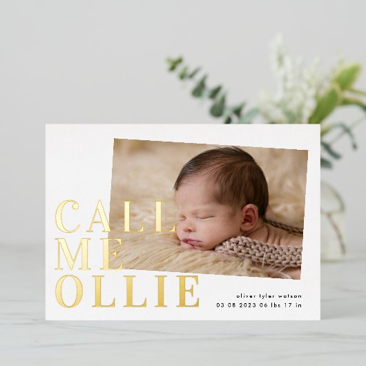 はっきりした金ゴールド写真の電話ベビーの誕生発表 箔招待状 (立ち正面)