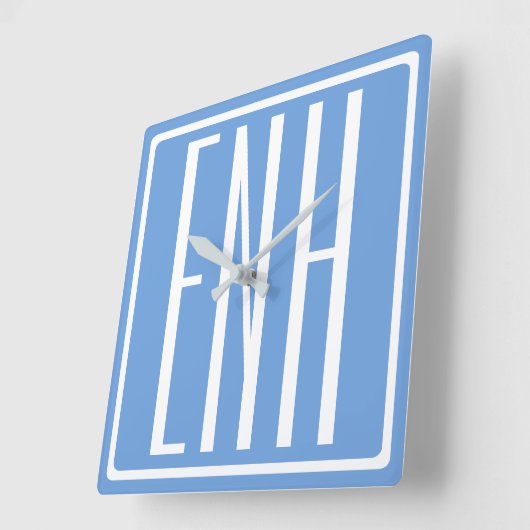 はっきりした3モダンイニシャルモノグラム |ソフトブルー スクエア壁時計 (傾斜)