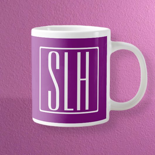 はっきりした3モダンイニシャルモノグラム |白と紫 ジャンボコーヒーマグカップ