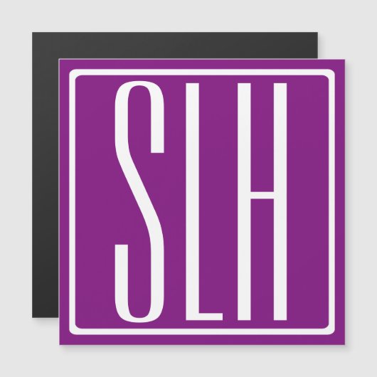 はっきりした3モダンイニシャルモノグラム |白と紫 マグネット招待状 (正面/裏面)