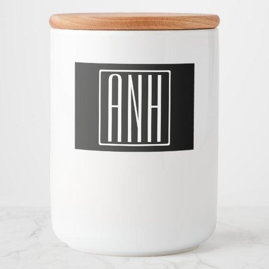 はっきりした3モダンイニシャルモノグラム |黒の上に白 フードラベル (正面)