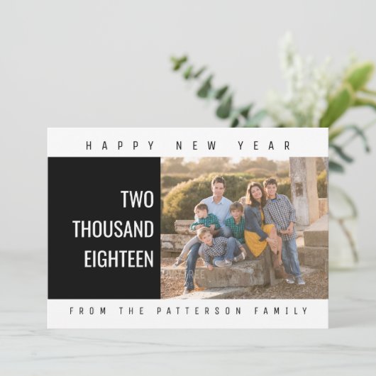 はっきりしたGeometric New Yearのフォトカード |黒 シーズンカード (スタンド正面)