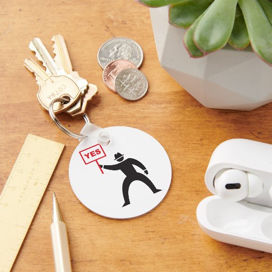 はっきりしたYesサインミニマルなステッキのフィギュアの抗議 キーホルダー