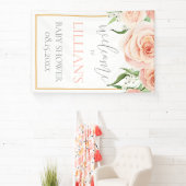 はにかみピンクのバラの花の少女ベイビーシャワーのご案内です 横断幕 (インサイチュ)