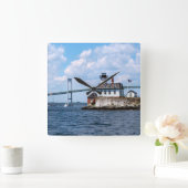 ばら色の島の灯台、ロードアイランド スクエア壁時計 (ホーム)