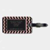 ばら色の金ゴールドおよび黒いシェブロンの荷物のラベル ラゲッジタグ (裏面横)