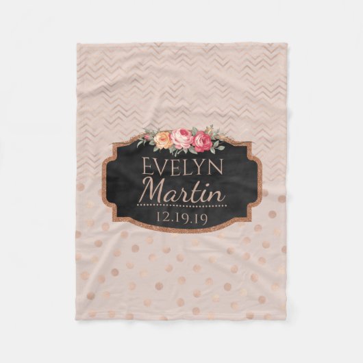 ばら色の金ゴールドのシェブロンの水玉模様|のモノグラムのな花柄 フリースブランケット (正面)
