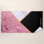 ばら色の金ゴールドの白黒大理石パターン ビーチタオル (正面)