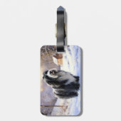 ひげのあるコリーで雪のクリスマスを過ごす ラゲッジタグ (裏面縦)