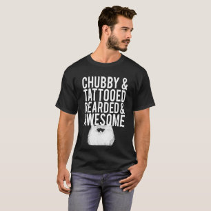 ひげのTシャツのぽっちゃりした入れ墨された髭がある素晴らしい Tシャツ