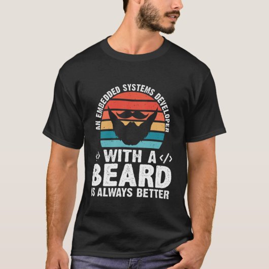 ひげを生やした組み込みシステム開発者は常に Tシャツ (正面)