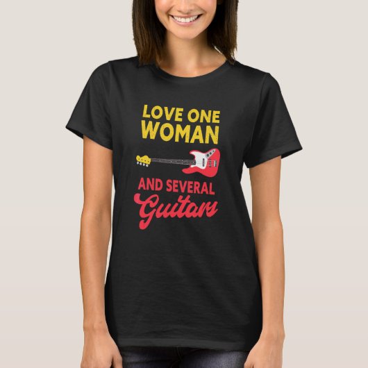 ひとりの女性と数本のギター ベースギター プレゼント Tシャツ (正面)