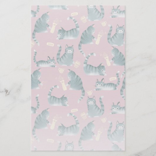 ひどい灰色のタビー猫が物を倒す 便箋 (正面)