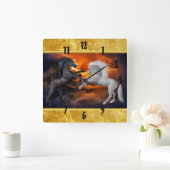 ひどい稲妻で戦う馬 スクエア壁時計 (ホーム)