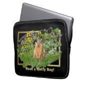 ひどく酔っている ラップトップスリーブ (正面左)