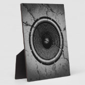 ひびの入った壁に音楽スピーカー フォトプラーク (側面)
