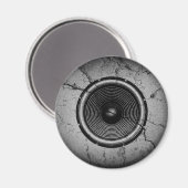 ひびの入った壁に音楽スピーカー マグネット (正面/裏面)