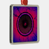 ひびの入った壁に音楽スピーカー メタルオーナメント (右)