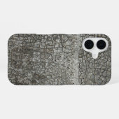 ひび割れた土のテクスチャ iPhone 16ケース (裏面横)