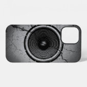 ひび割れた壁に置かれた音楽スピーカー Case-Mate iPhone カバー (裏面横)