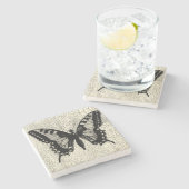 ひび割れた背景に黒と白の蝶 ストーンコースター (横)