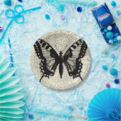 ひび割れた背景に黒と白の蝶 ペーパープレート (パーティー)