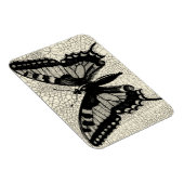ひび割れた背景に黒と白の蝶 マグネット (右側)