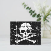 ひび擦り切れた割れたスカルとクロスボーンはがき ポストカード (スタンド正面)