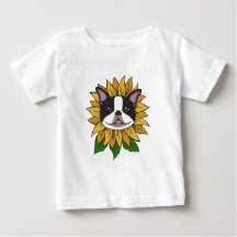 ひまわりの上の可愛いボストンテリアの犬の顔