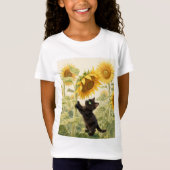 ひまわりの中の黒猫 - かわいい野の花の猫 Tシャツ (正面)