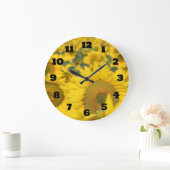 ひまわりの写真の黄色い畑 ラージ壁時計 (ホーム)