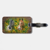 ひまわりの分野の美しい馬 ラゲッジタグ (裏面横)