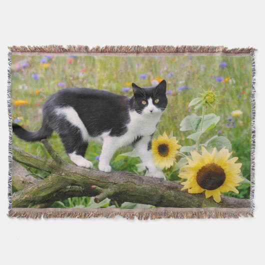 ひまわりの木の枝にかわいいタキシード猫_ スローブランケット (正面)