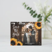 ひまわりの田舎風ウッド ウェディング 写真 Save The Date 案内ポストカード (スタンド正面)