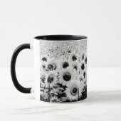ひまわりの畑 - 黒、白、灰色 マグカップ (左)