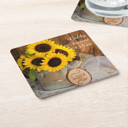 ひまわりの花と庭の散水缶納屋結婚の スクエアペーパーコースター (アングル)