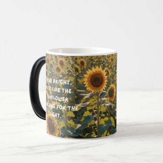 ひまわりフィールド魔法リビールマグカップ – のような輝き モーフィングマグカップ (正面左)