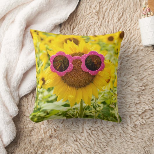 ひまわり上のピンクのサングラス クッション (ブランケット)