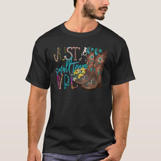 ひまわり女性のカーボーイブーツだけ小さな町の女の子のWes Tシャツ (正面)