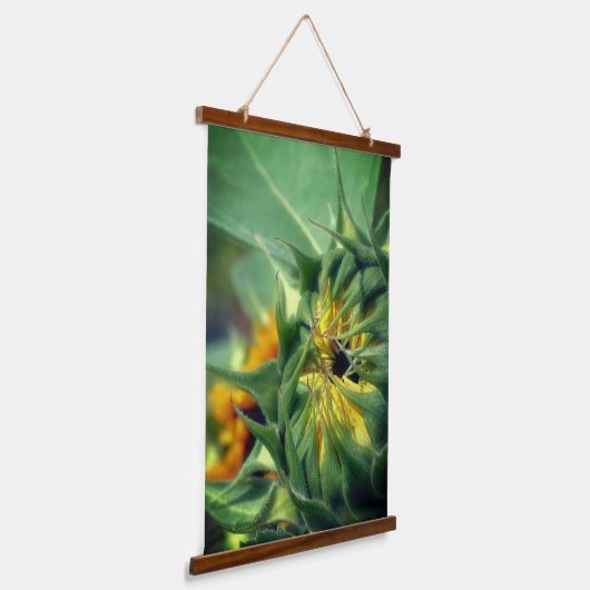 ひまわり展開 吊り下げ型タペストリー (傾斜あり)